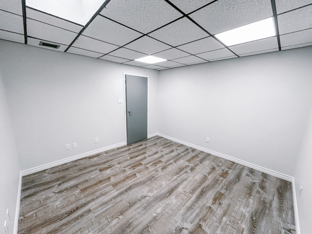 Photo of 2109 London Line, Sarnia, Suite 19