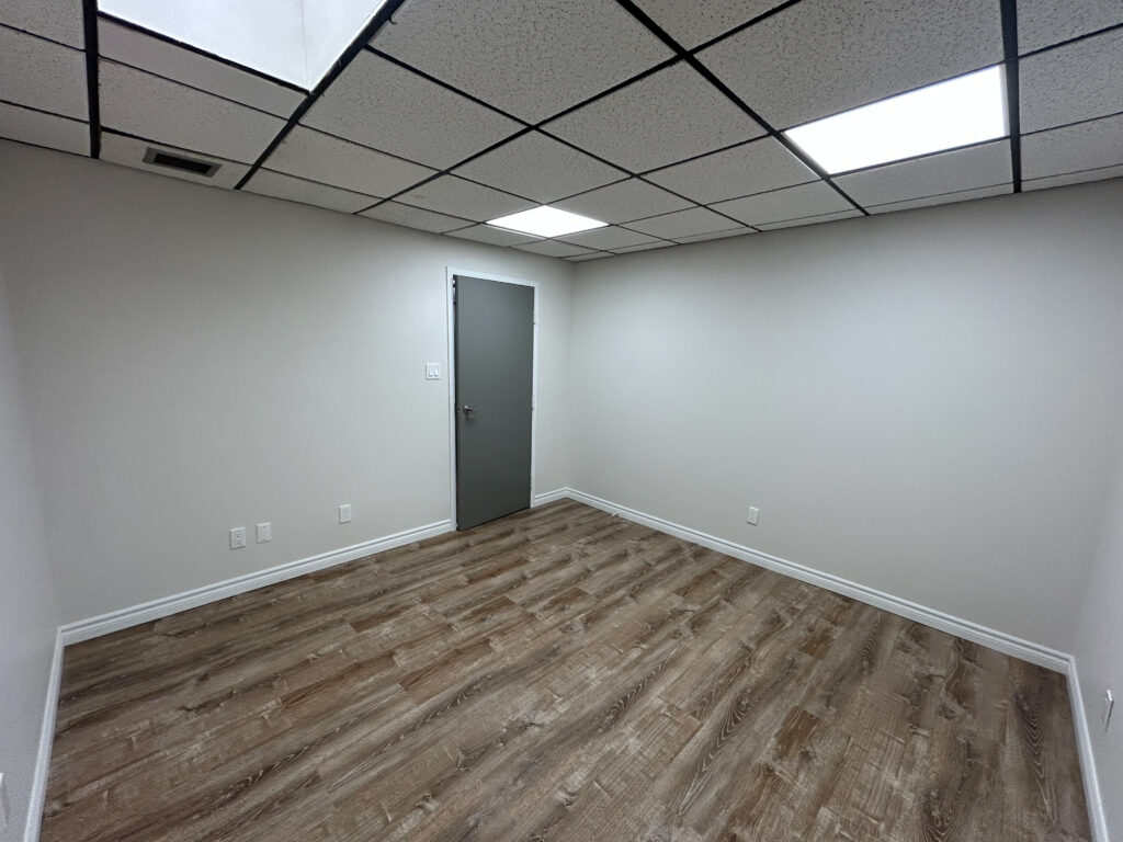 Photo of 2109 London Line, Sarnia, Suite 19