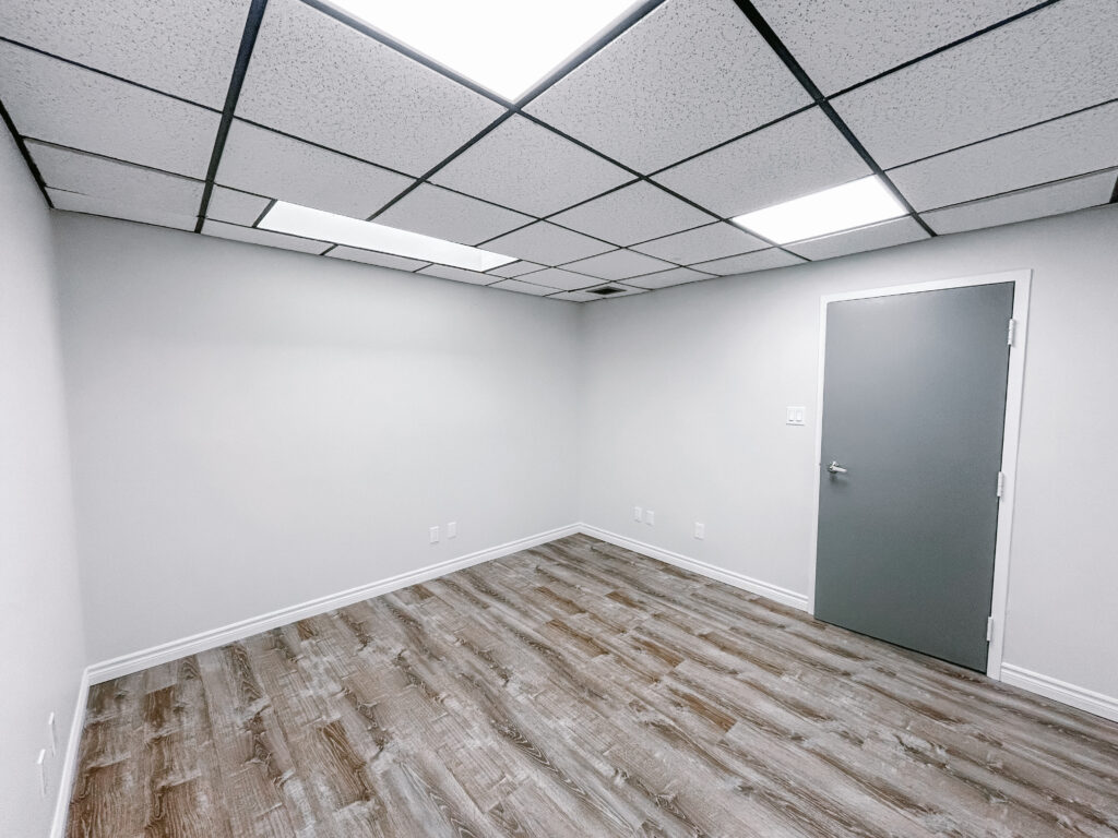 Photo of 2109 London Line, Sarnia, Suite 19