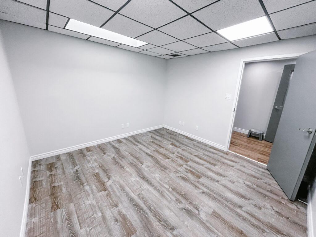 Photo of 2109 London Line, Sarnia, Suite 19