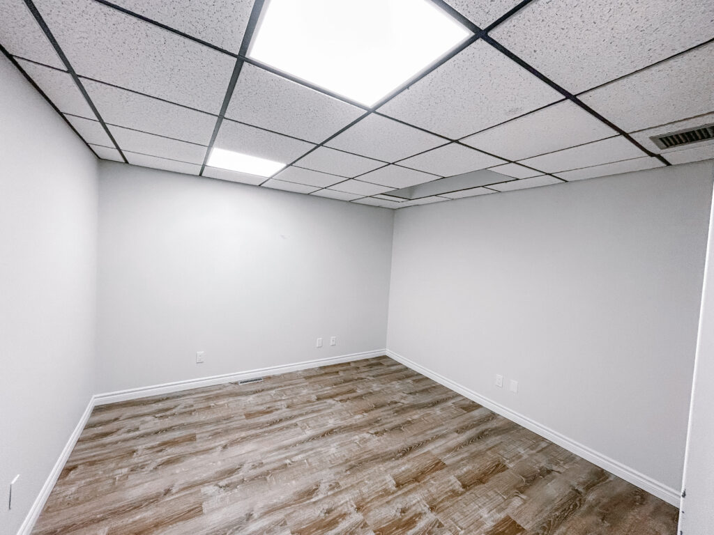 Photo of 2109 London Line, Sarnia, Suite 19